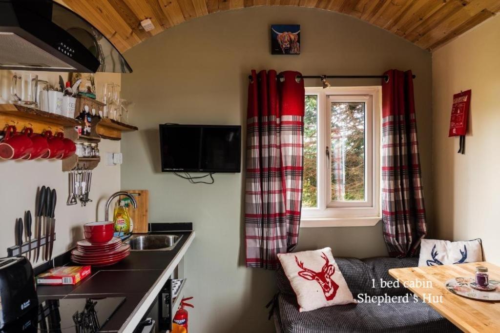 Culbokie Lodges Extérieur photo